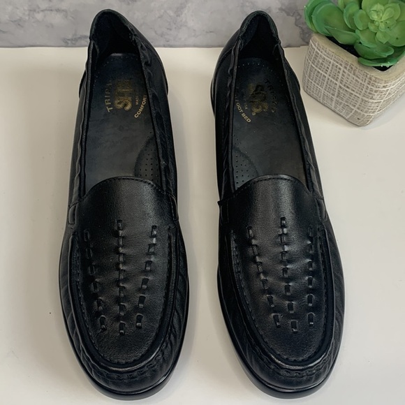 New SAS Weave black leather Slip On moccasin Loafer # B9117427 - Picture 2 of 9